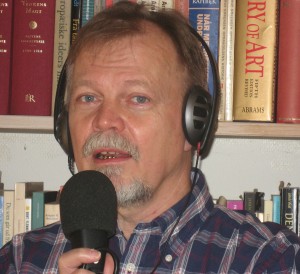 Klavs Birkholm ved mikrofonen